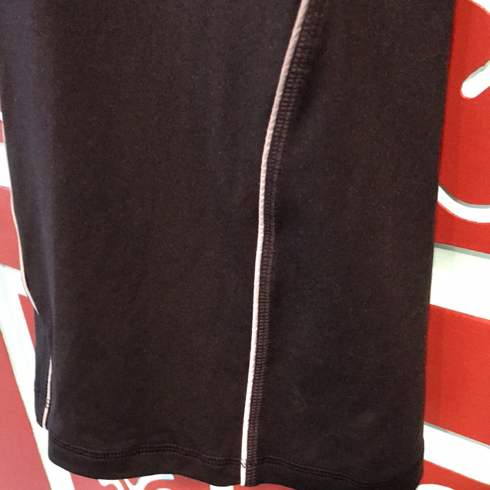 NWOT Reebok Running Tank Size L Black & Grey - Picture 7 of 10